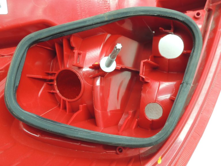 Ford fiesta VI hečbeks aizmugurējais lukturis labais aizmugurējais lukturis 8A61-13404-AE