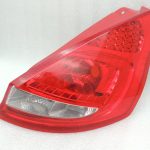 Ford fiesta VI hečbeks aizmugurējais lukturis labais aizmugurējais lukturis 8A61-13404-AE
