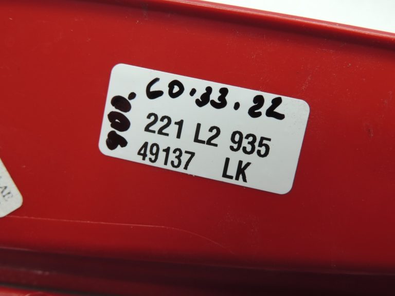 Ford fiesta VI hečbeks aizmugurējais lukturis labais aizmugurējais lukturis 8A61-13404-AE