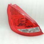 Ford fiesta VI hečbeks aizmugurējais kreisais lukturis 8A61-13405-AE