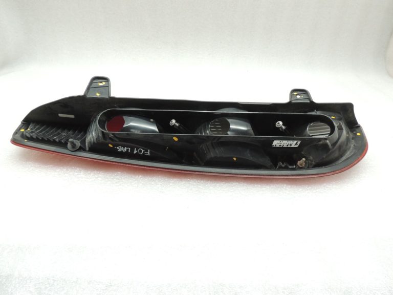 Ford Focus II Turnier Kombi aizmugurējais lukturis pa labi 4M5113A602CB