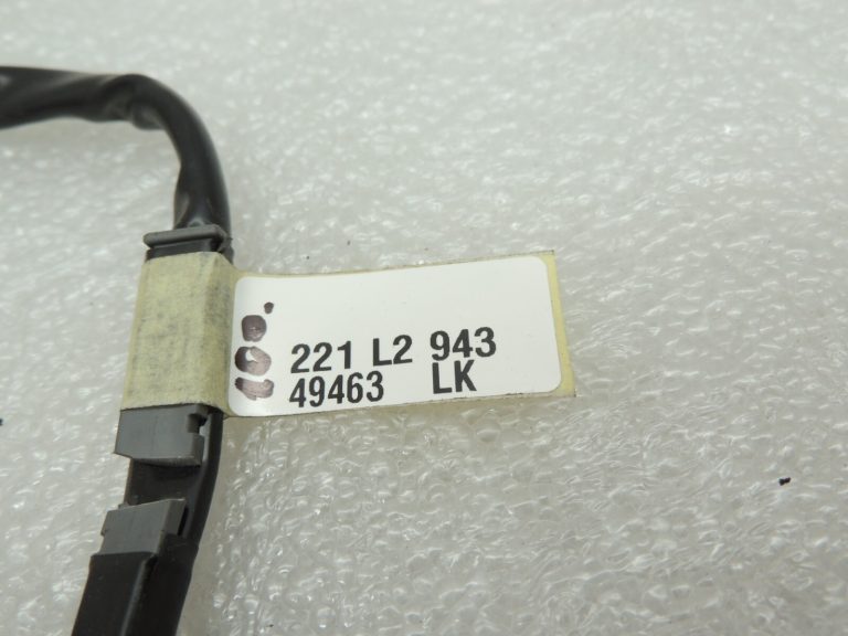 Mazda 5 CR Aizmugurējās gaismas kronšteins kreisais vai labais C23551155B