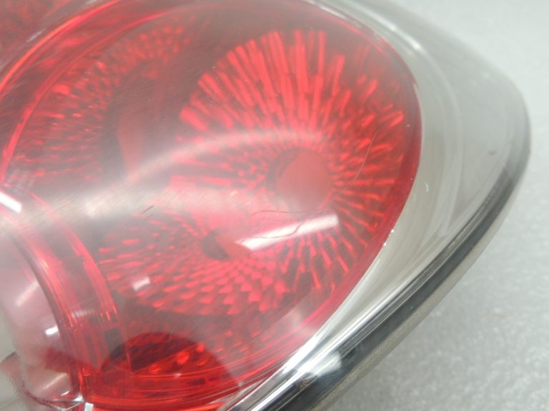 Mazda 6 Hečbeks ārējais aizmugurējais lukturis Labais aizmugurējais lukturis GJ6A51170E