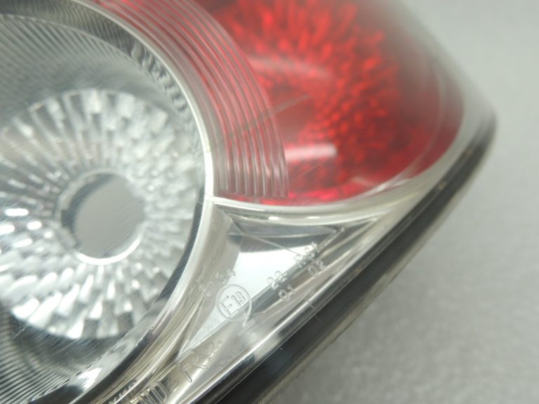 Mazda 6 Hečbeks ārējais aizmugurējais lukturis Labais aizmugurējais lukturis GJ6A51170E