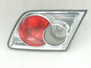 Mazda 6 Hečbeks Interjera aizmugurējais lukturis Labais aizmugurējais lukturis GJ6A513H8B