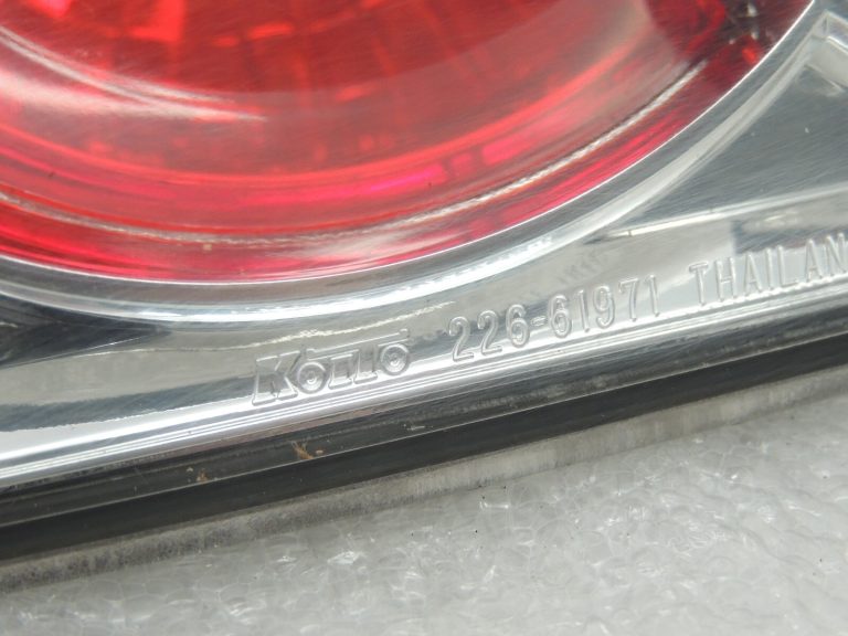 Mazda 6 Hečbeks Interjera aizmugurējais lukturis Labais aizmugurējais lukturis GJ6A513H8B