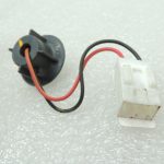 Mazda 626 GF hečbeks salona aizmugurējā apgaismojuma spuldzes turētājs GE4T513F7