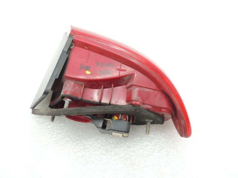 Alfa Romeo 166 (936. tips) Sedans Ārējais kreisais aizmugurējais lukturis 60597302