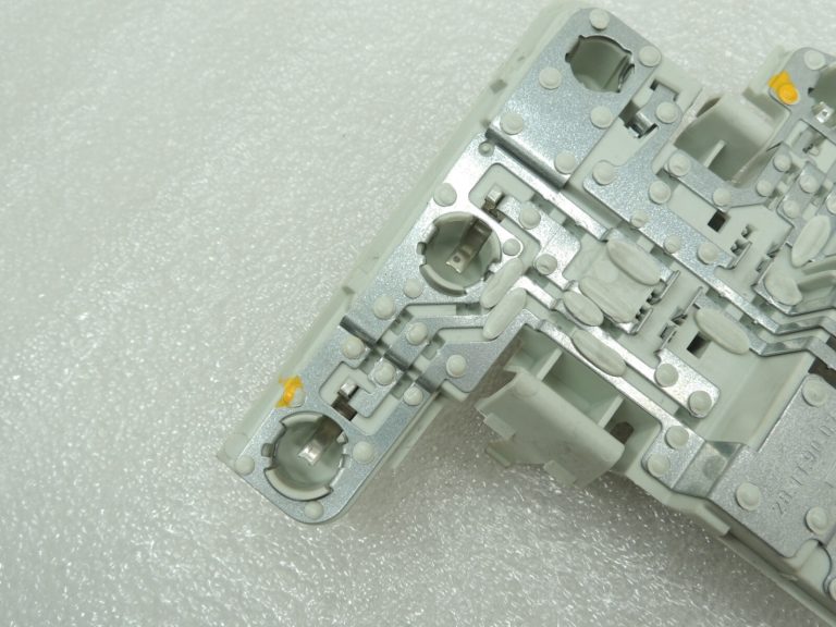 Volvo S40 II aizmugurējā apgaismojuma spuldzes turētājs spuldzes turētājs pa kreisi 30655430