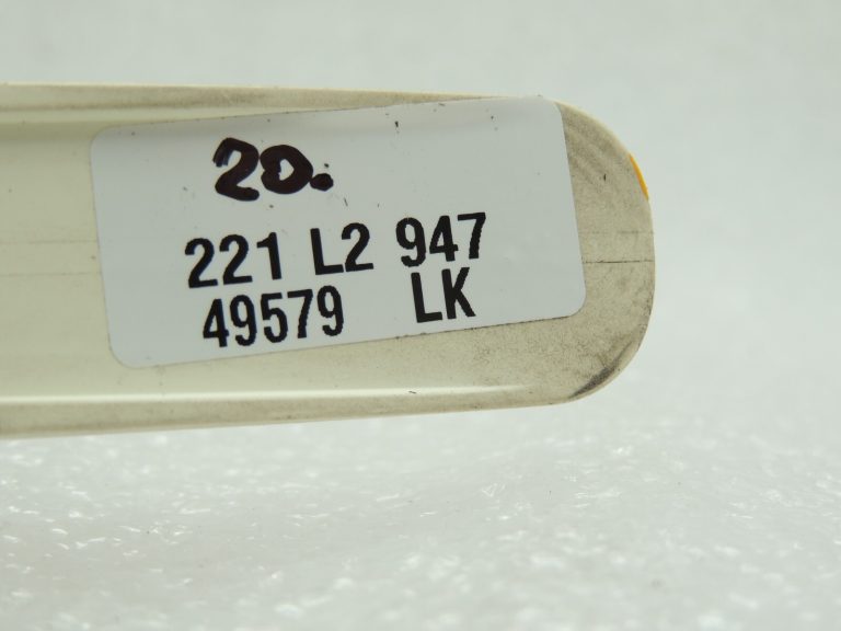 Volvo V70 II XC70 285 Aizmugurējās aizmugurējās gaismas luktura turētājs 9483290