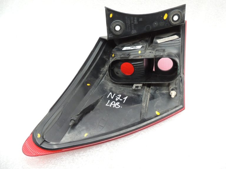 Nissan Qashqai J10 Aizmugurējais labais ārējais aizmugurējais lukturis 26554JD00A