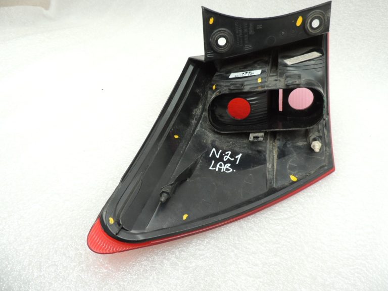 Nissan Qashqai J10 Aizmugurējais labais ārējais aizmugurējais lukturis 26554JD00A