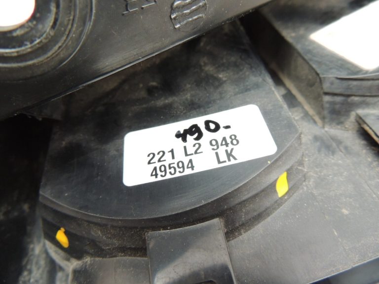 Nissan Qashqai J10 Aizmugurējais labais ārējais aizmugurējais lukturis 26554JD00A