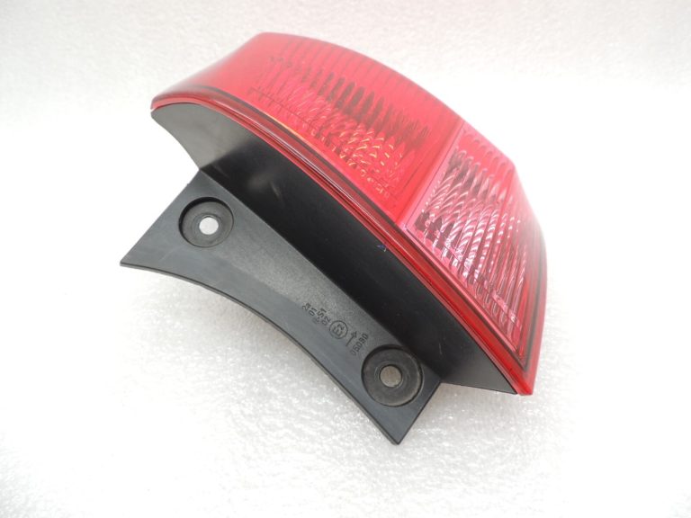 Nissan Qashqai J10 Aizmugurējais labais ārējais aizmugurējais lukturis 26554JD00A