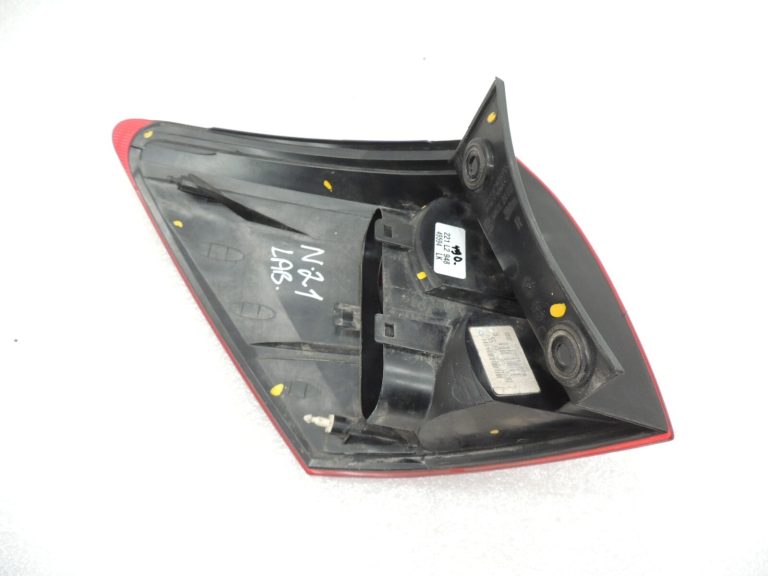 Nissan Qashqai J10 Aizmugurējais labais ārējais aizmugurējais lukturis 26554JD00A
