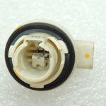 Nissan Qashqai J10 aizmugurējā apgaismojuma spuldzes turētājs spuldzes turētājs salons 26242AU400
