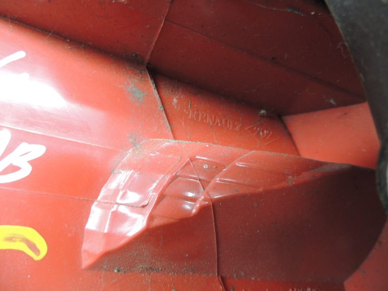 Renault Clio III Hečbeks 05-09 Aizmugures lukturis pa labi Aizmugures lukturis 8200459960