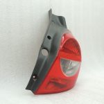 Renault Clio III Hečbeks 05-09 Aizmugures lukturis pa labi Aizmugures lukturis 8200459960