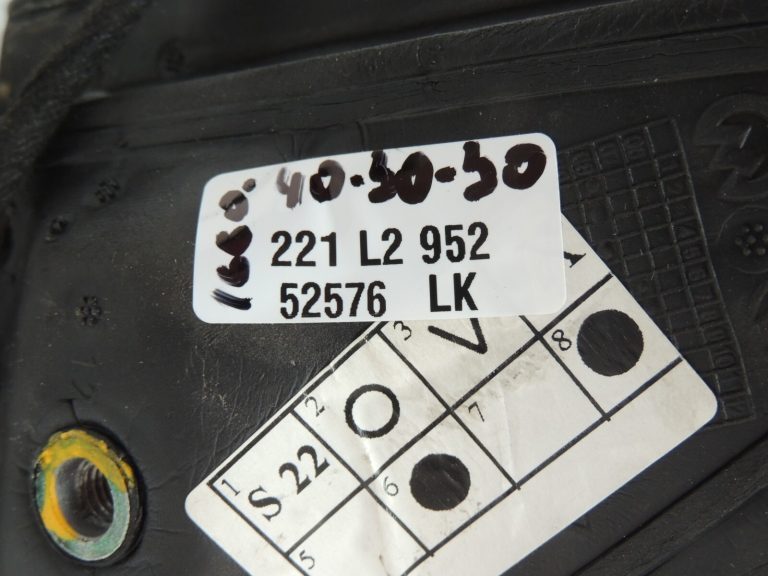 VW Tiguan 5N Ārējais spogulis kreisais DECKABLE B9A / LB9A 5N1857501AH