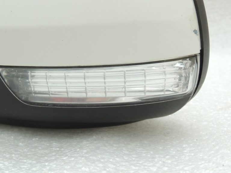 VW Tiguan 5N Ārējais spogulis kreisais DECKABLE B9A / LB9A 5N1857501AH