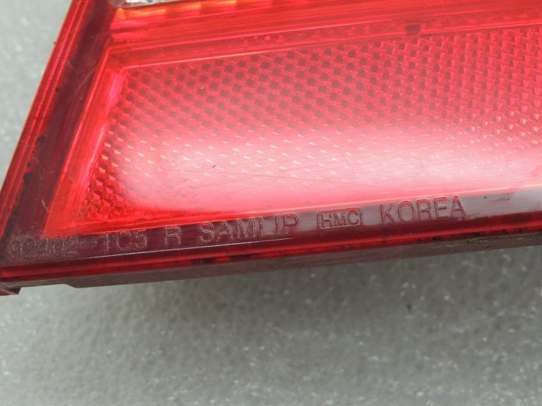 Hyundai Getz 06- Aizmugurējais lukturis labais aizmugurējais lukturis 924201C500