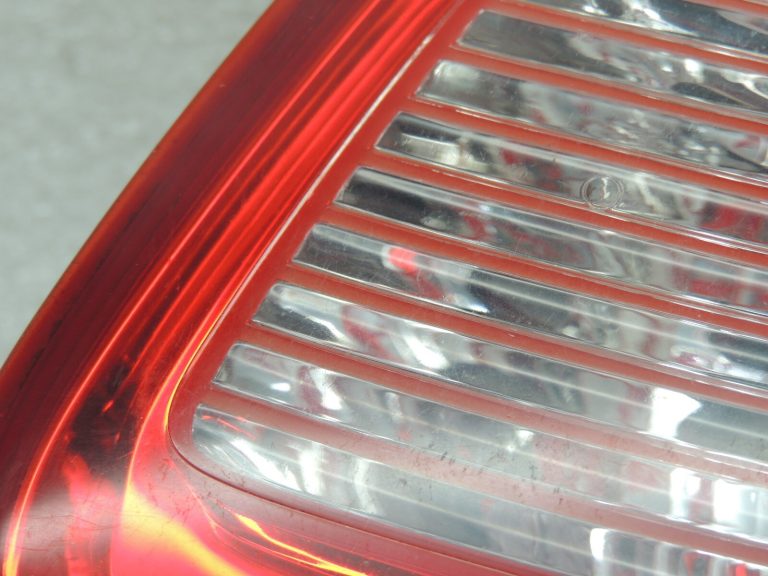 Hyundai Santa FE II 05-09 Aizmugurējais lukturis iekšpusē labajā aizmugurējā lukturī 924602B000