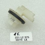 Mitsubishi Colt CZ3 3 durvju 2004-2012 Interjera aizmugurējā apgaismojuma spuldzes turētājs 8395A013
