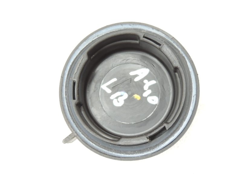 Chevrolet Captiva C100 2006-2010 Halogēna priekšējo tuvās gaismas lukturu vāciņš