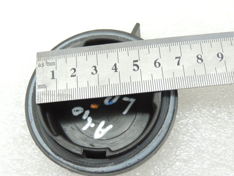 Chevrolet Captiva C100 2006-2010 Halogēna priekšējo tuvās gaismas lukturu vāciņš