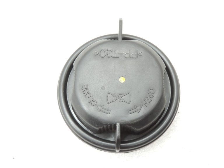 Chevrolet Captiva C100 2006-2010 Halogēna lukturu tālo gaismu vāciņš