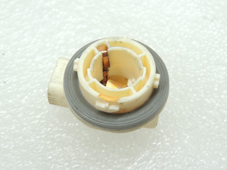Chevrolet Captiva C100 2006-2010 Halogēna lukturi Indikatora luktura turētājs