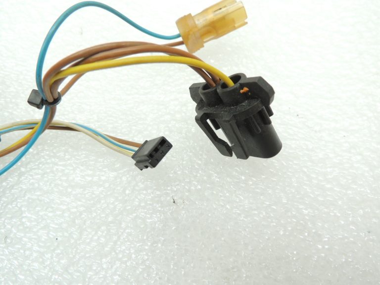 Volvo S40 II V50 C30 Halogēna lukturu instalācijas instalācija HB3 H7 spraudnis T10