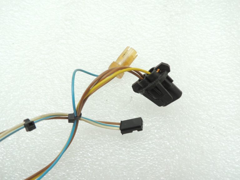 Volvo S40 II V50 C30 Halogēna lukturu instalācijas instalācija HB3 H7 spraudnis T10