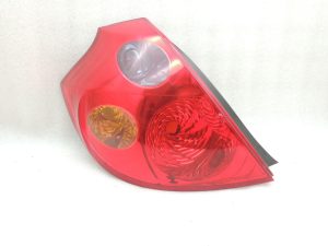 Kia CEED ED 5 durvju hečbeks Aizmugures lukturis kreisais Aizmugures lukturis 924011H000