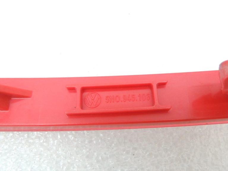 Oriģinālais VW Tiguan 5N, 08-18 gads Bampera atstarotājs pa labi 5N0945106