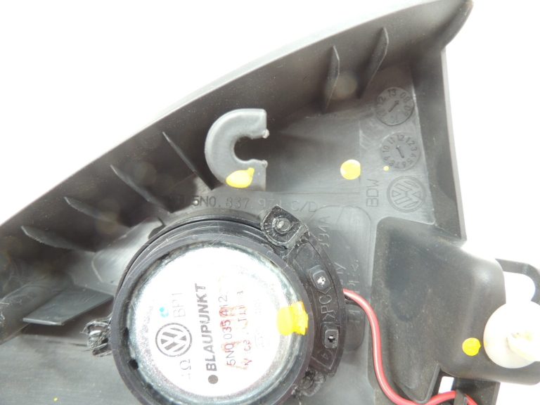 VW Tiguan 5N Tweeter durvju skaļrunis priekšējais labais 5N0837974G