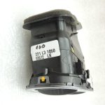 VW Tiguan 5N 08-11 Gaisa izplūdes atveres priekšējā labā 5N0819704A