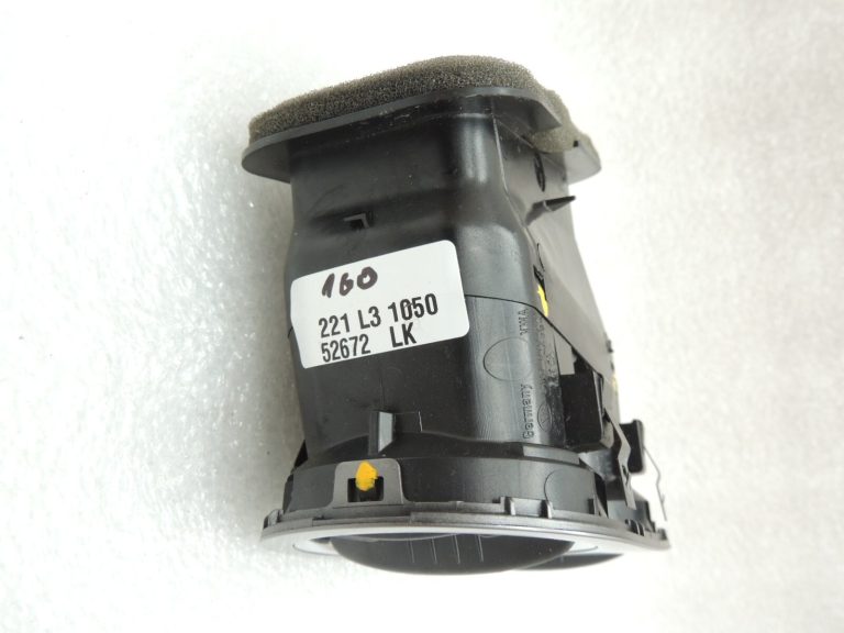 VW Tiguan 5N 08-11 Gaisa izplūdes atveres priekšējā labā 5N0819704A