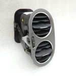 VW Tiguan 5N 08-11 Gaisa izplūdes atveres priekšējā labā 5N0819704A