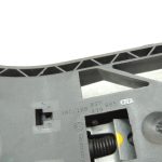 VW Tiguan 5N durvju roktura rāmis labās puses durvju roktura apvalks 5N0839885H