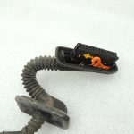 VW Tiguan 5N Durvju elektroinstalācijas instalācija aizmugurējā labajā pusē 5N0971693A Mazā gumija DEFEKTĪVA!!!