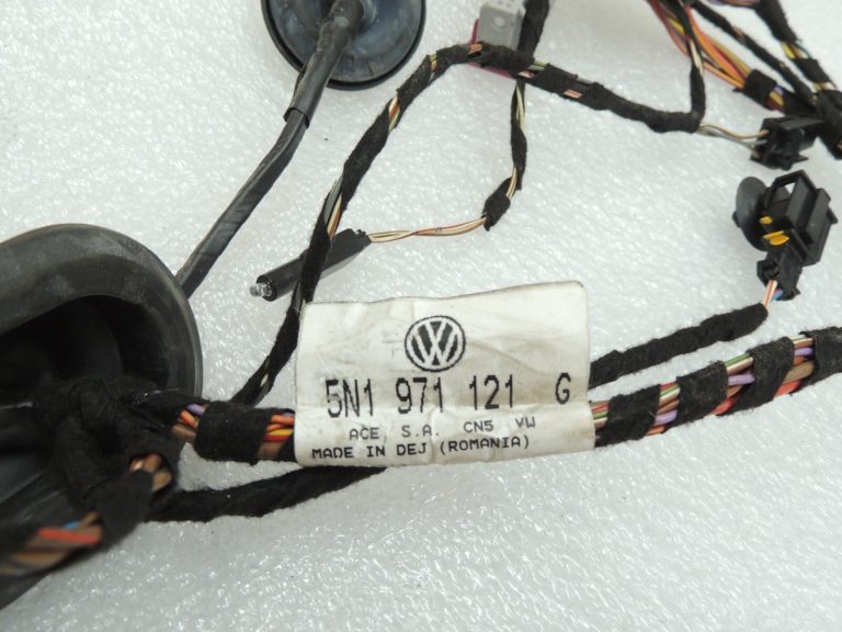 VW Tiguan 5N Priekšējo durvju instalācija priekšējā labajā pusē 5N1971121G