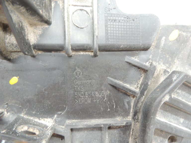 VW Tiguan 5N 08-11 Slieksnis dubļu aizsargs Aizmugurējais dubļu sargs 5N0854856A