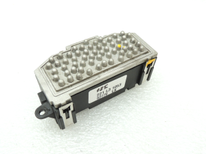 NRF vadības bloka ventilatora motora rezistors 3C090907521F