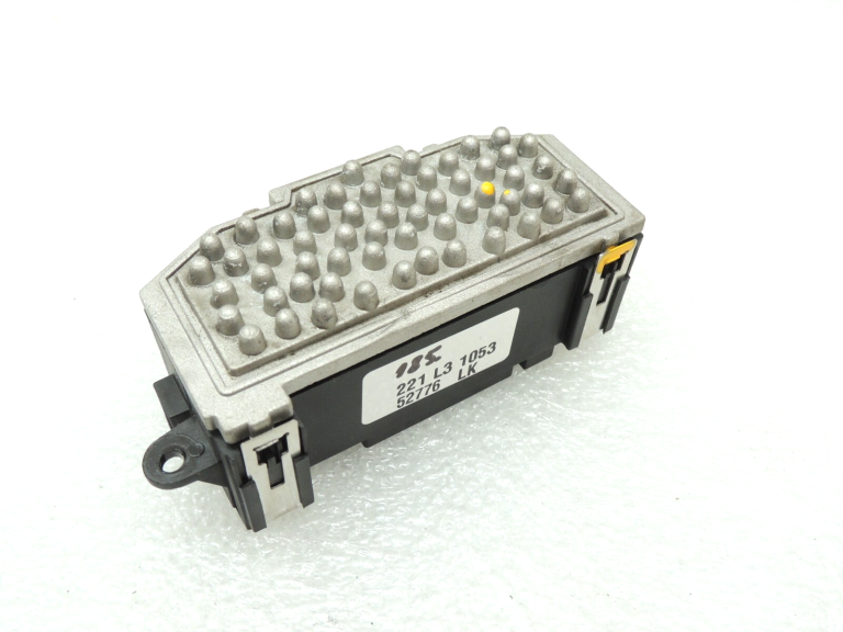 NRF vadības bloka ventilatora motora rezistors 3C090907521F