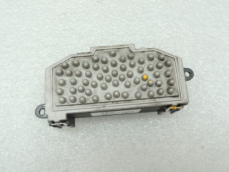 NRF vadības bloka ventilatora motora rezistors 3C090907521F