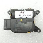 VW Tiguan 5N Apsildes centrālās lūkas V425 3C0907511A