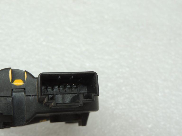 VW Tiguan 5N sildītāja pults temperatūras kontrole kreisā V158 3C1907511A