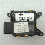 VW Tiguan 5N sildītāja pults temperatūras kontrole kreisā V158 3C1907511A