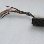 Mitsubishi Colt 1,3i 4A90 motora vadības bloka savienotājs virsbūves pusē 66pin